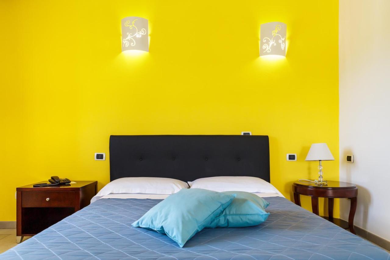 Villas Resort Wellness & Spa カスティアーダス エクステリア 写真
